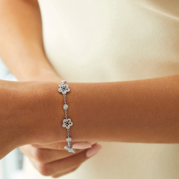 Boodles Blossom Diamond Charm Bracelet | Fine Bracelets | Coveti