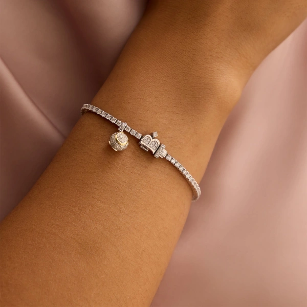 Boodles Classic Boodles Platinum Diamond Tennis Bracelet | Fine Bracelets | Coveti