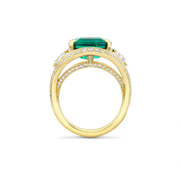 Boodles Classic Octagonal Emerald Yellow Gold Ring | Fine Rings | Coveti
