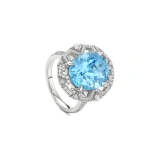 Boodles Fifth Avenue Oval Aquamarine Platinum Ring | Fine Rings | Coveti