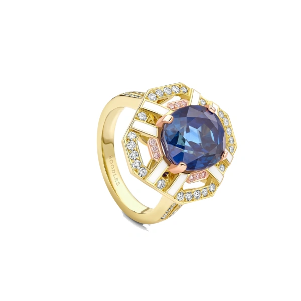 Boodles Fifth Avenue Oval Sapphire Yellow Gold Ring | Fine Rings | Coveti