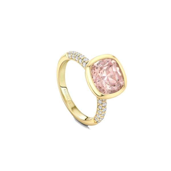 Boodles Florentine Dolce Vita Cushion Morganite Yellow Gold Ring | Fine Rings | Coveti