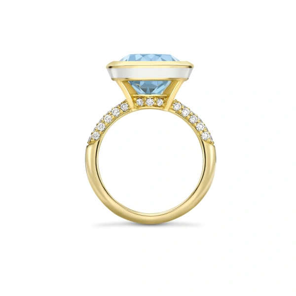 Boodles Florentine Dolce Vita Oval Aquamarine Yellow Gold Ring | Fine Rings | Coveti