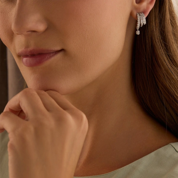 Boodles Play of Light Platinum Diamond Earrings | Fine Earrings | Coveti