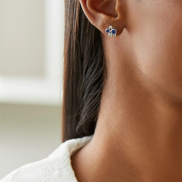 Boodles Raindance Sapphire Platinum Cluster Stud Earrings | Fine Earrings | Coveti