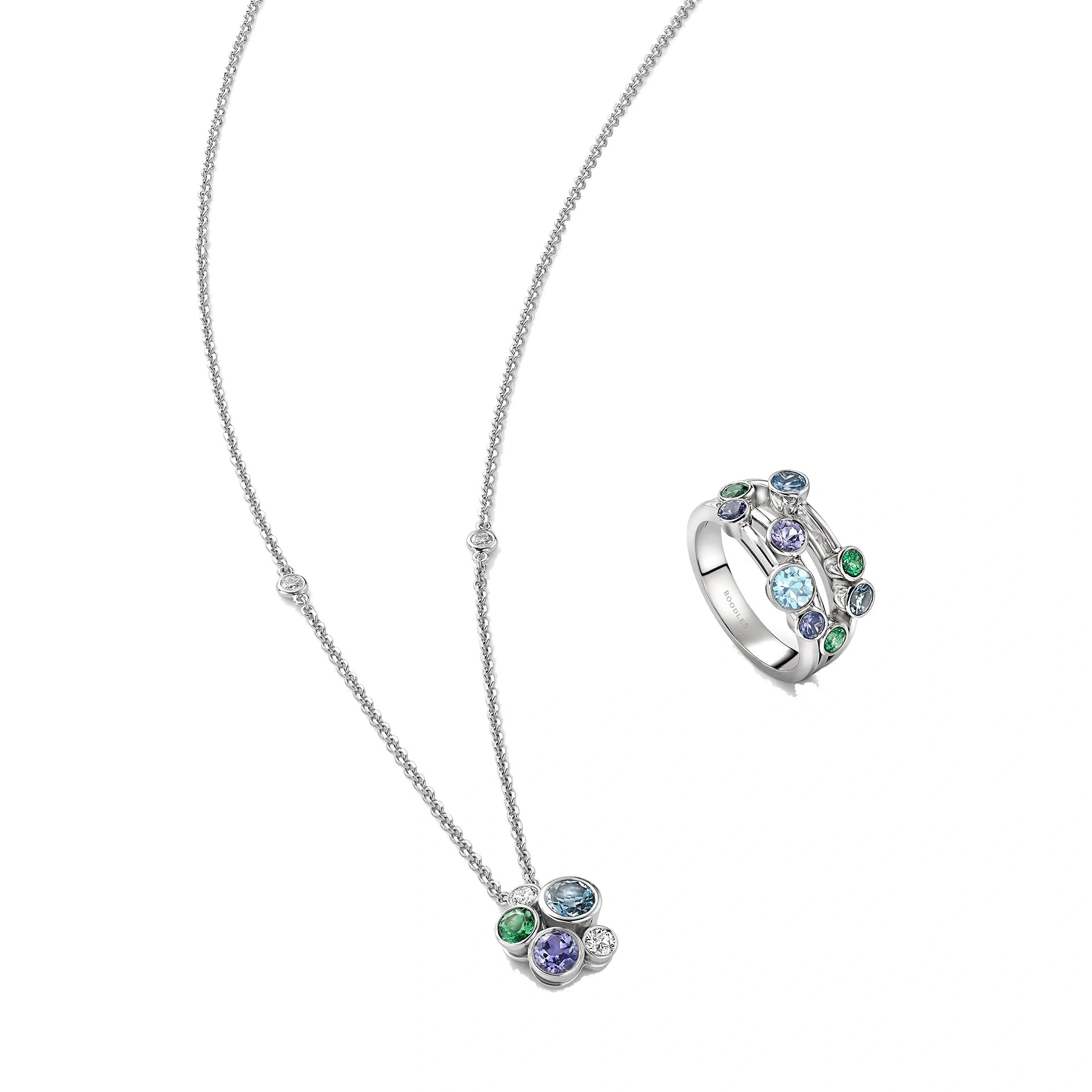 Boodles Raindance Watercolour White Gold Pendant and Ring Set Boodles Raindance Watercolour White Gold Pendant and Ring Set | Fine Jewellery Sets | Coveti