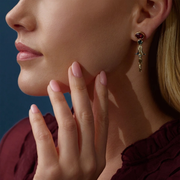 Boodles The Palace Collection Presence Chamber Drop Earrings | Fine Earrings | Coveti