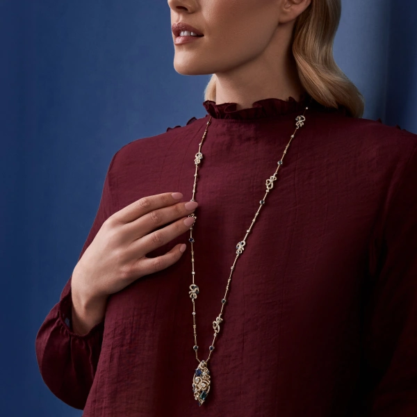 Boodles The Palace Collection Presence Chamber Long Yellow Gold Pendant | Fine Necklaces | Coveti