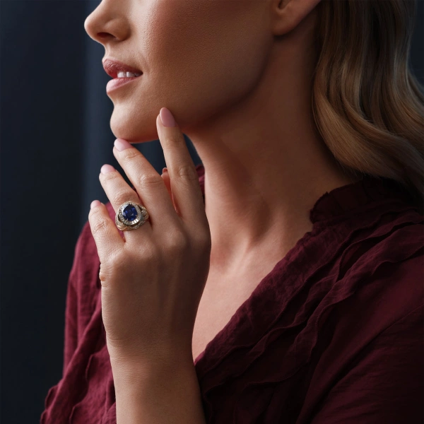 Boodles The Palace Collection Presence Chamber Sapphire Ring | Fine Rings | Coveti