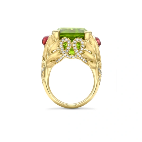Boodles The Palace Collection The Great Vine Peridot Ring | Fine Rings | Coveti