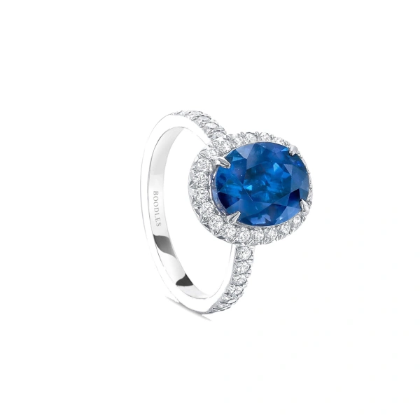 Boodles Vintage Oval Blue Sapphire Engagement Ring | Fine Rings | Coveti