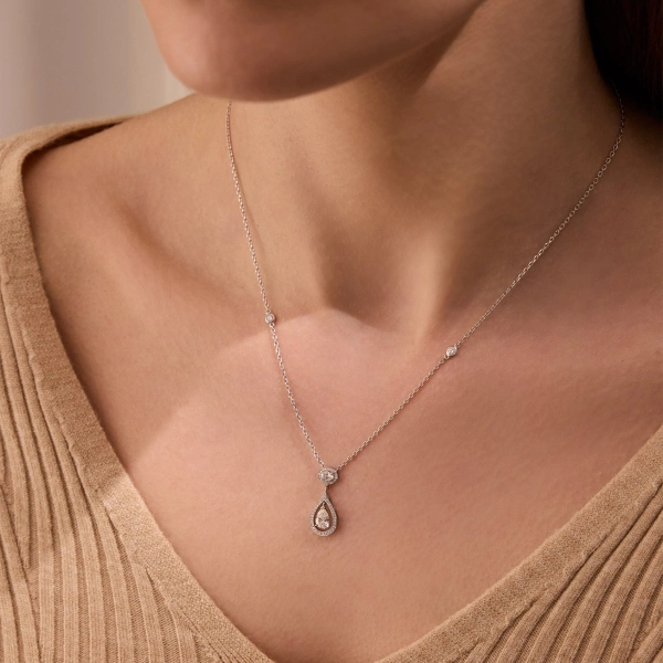 Boodles Vintage Palace Pear Diamond Platinum Pendant | Fine Necklaces | Coveti
