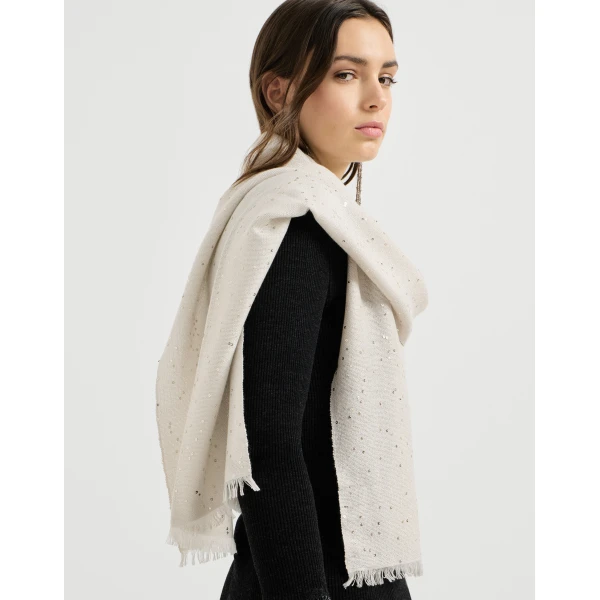 Brunello Cucinelli Cashmere and silk Diamond yarn scarf in Oyster, view 4 | Scarves | Coveti