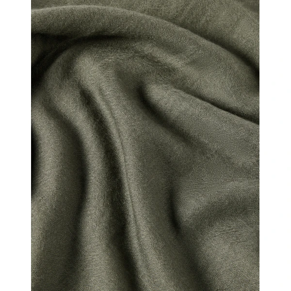 Brunello Cucinelli Cashmere and silk scarf in Origano, view 3 | Scarves | Coveti