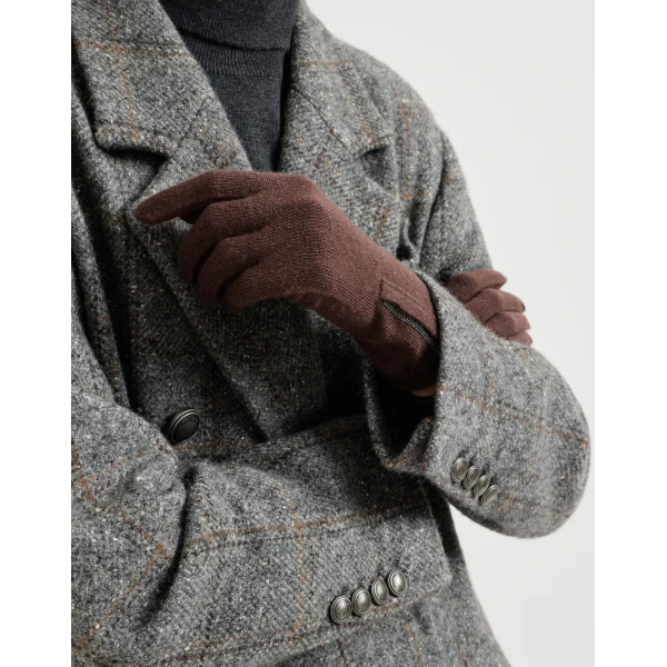 Brunello Cucinelli Cashmere knit gloves with monili in Brown, view 3 | Gloves | Coveti