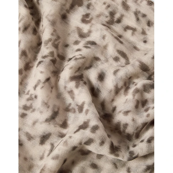 Brunello Cucinelli Cashmere scarf Lynx Print in Beige, view 3 | Scarves | Coveti