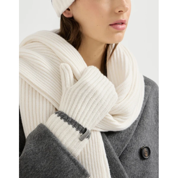 Brunello Cucinelli Knit mittens with monili in Panama, view 3 | Gloves | Coveti