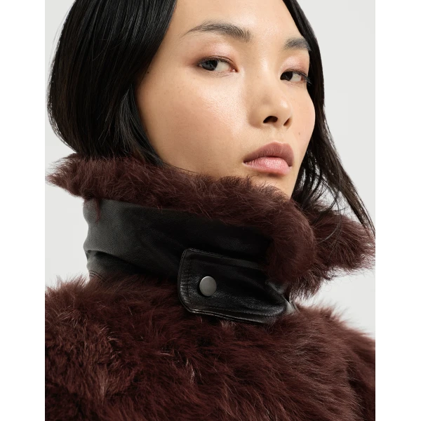 Lux shearling vest with belt in Burgundy - Image 4