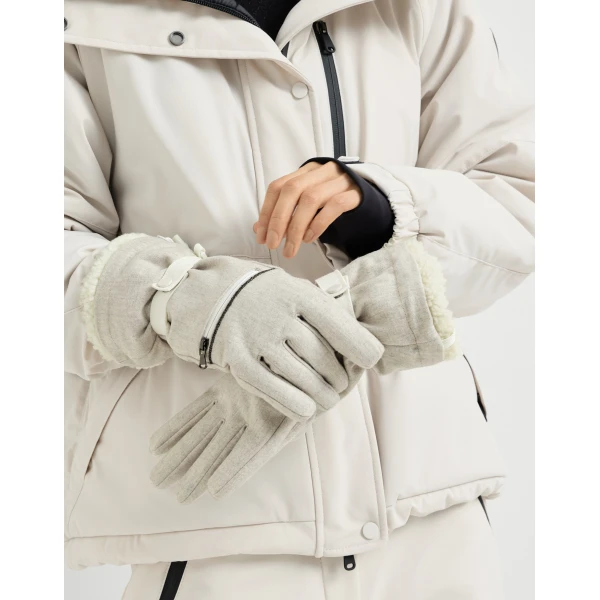 Brunello Cucinelli Mountain gloves in Cool Beige, view 3 | Gloves | Coveti