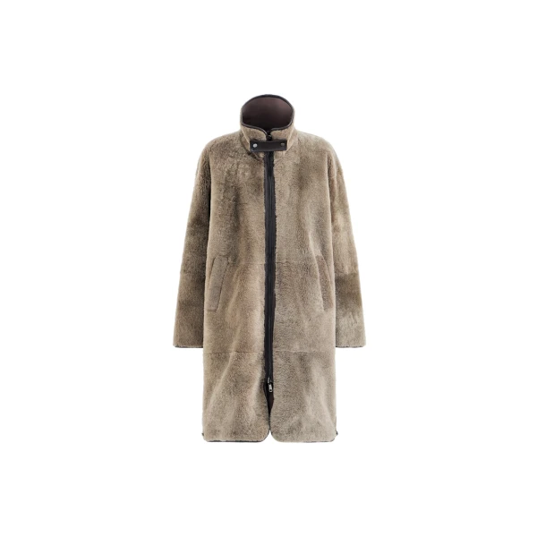 Reversible shearling coat in Brown