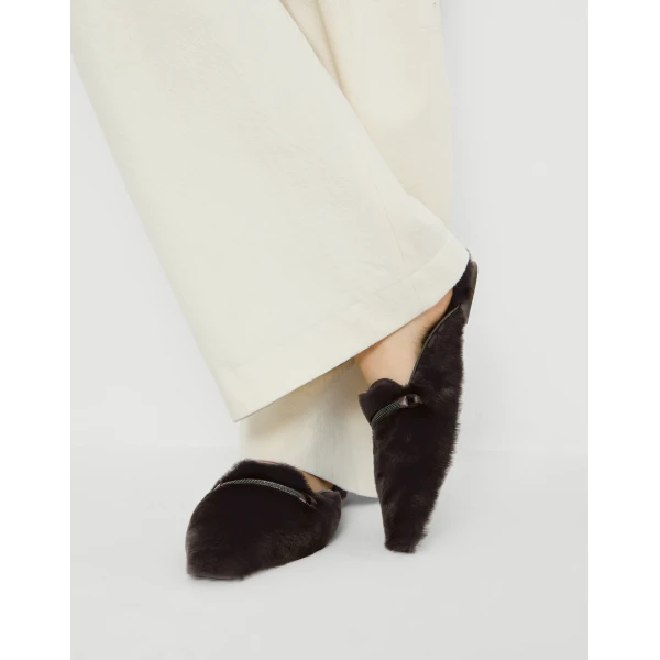 Shearling flats with monili in Rust Brown - Image 5