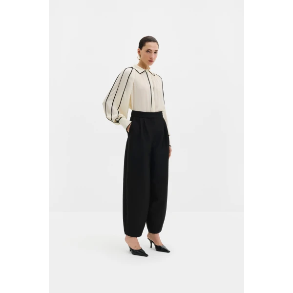 By Malina Bea Blouse in Vanilla | Blouse | Coveti