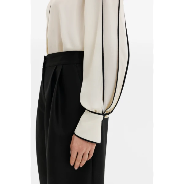 By Malina Bea Blouse in Vanilla | Blouse | Coveti