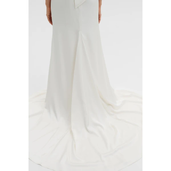 By Malina Chloe Gown in Cream | Wedding Dresses | Coveti