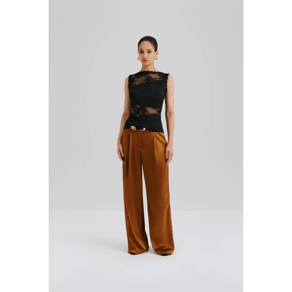 By Malina Desire Top in Black | Tops | Coveti