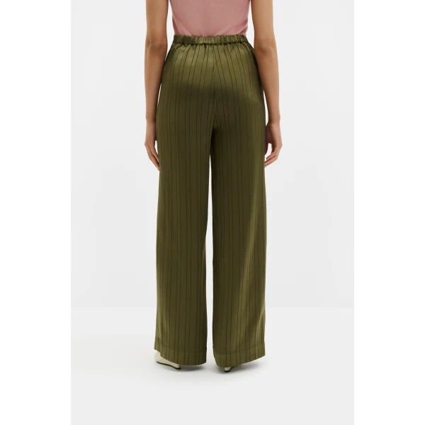 By Malina Izabelle Trousers in Moss Green | Wide leg pants | Coveti