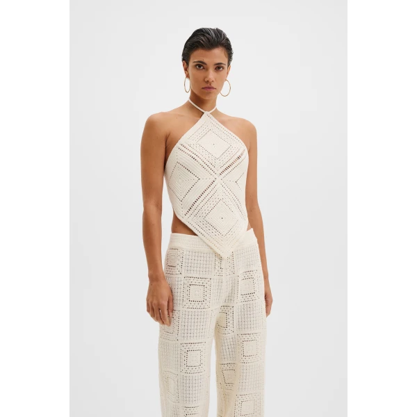 By Malina Lia Top in Vanilla | Tops | Coveti
