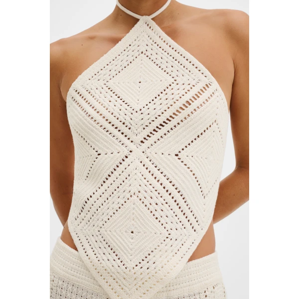 By Malina Lia Top in Vanilla | Tops | Coveti