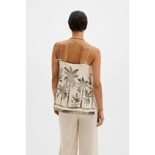 By Malina Lizly Top in Palm | Tops | Coveti