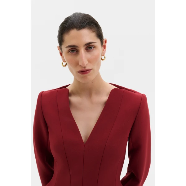By Malina Ninni Top in Ruby | Tops | Coveti