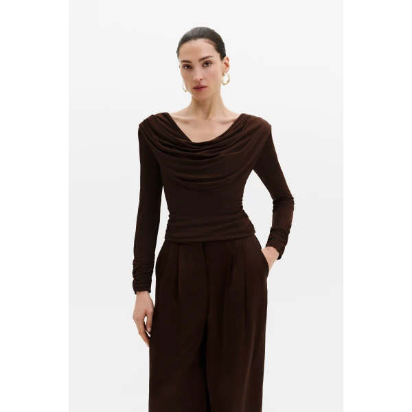 By Malina Signe Top in Dark Brown | Tops | Coveti