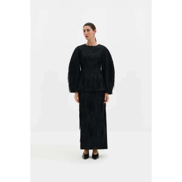 By Malina Tindra Top in Black | Tops | Coveti