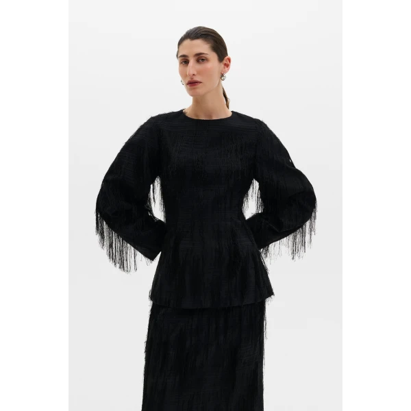 By Malina Tindra Top in Black | Tops | Coveti