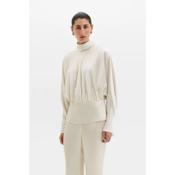 By Malina Vilja Blouse in Pearl | Blouse | Coveti