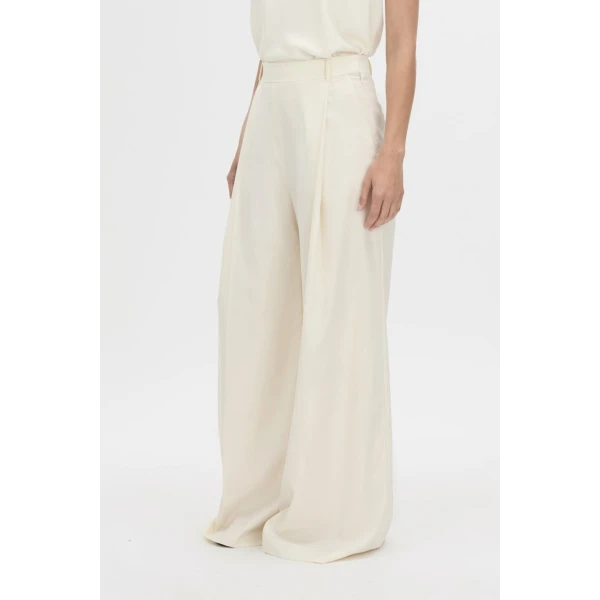 Camilla and Marc Chase Wide Leg Pant in Cream, view 3 | Wide leg pants | Coveti