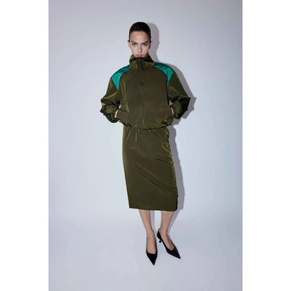 Camilla and Marc Storm Colour Block Anorak in Khaki and Emerald, view 4 | Jackets | Coveti