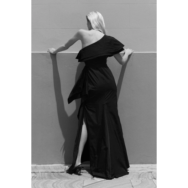 Carla Zampatti Black Taffeta Asymmetric One Shoulder Dress | Maxi Dresses | Coveti
