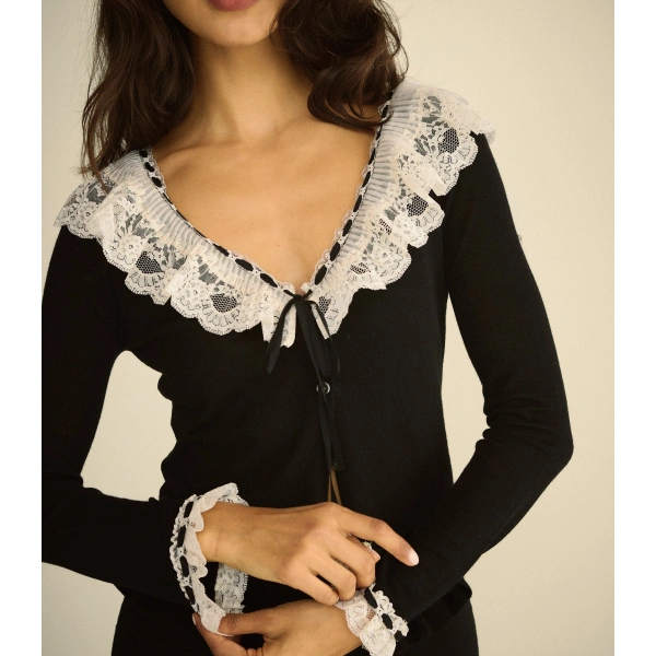 Doen Aubrielle Cardigan in Black | Cardigans | Coveti, view 3