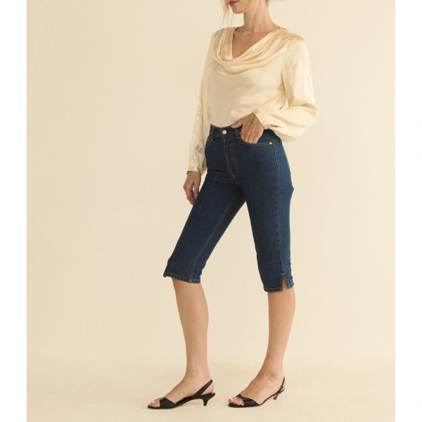Doen Chantal Capri in Cavalaire Dark Wash | Pants | Coveti, view 3