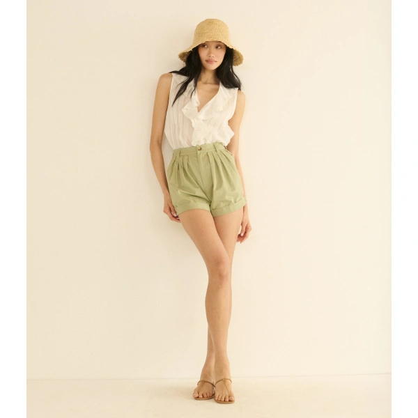 Doen Declan Short in Tea Leaf | Shorts | Coveti, view 5