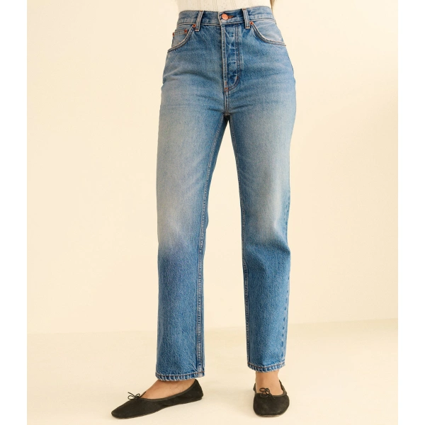 Doen Diana Crop Jean in Geneve Wash | Jeans | Coveti, view 2