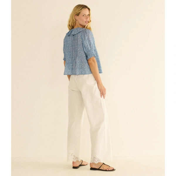 Doen Henri Top in Blue Garden Bloom | Blouses | Coveti, view 6