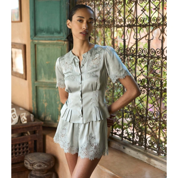 Doen Iona Short in Eucalyptus | Shorts | Coveti, view 3