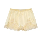 Doen Iona Short in Gateau | Shorts | Coveti
