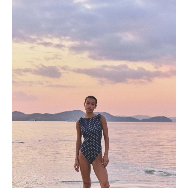 Doen Malta Maillot in Navy Cadiz Foulard | Swimsuits | Coveti, view 5