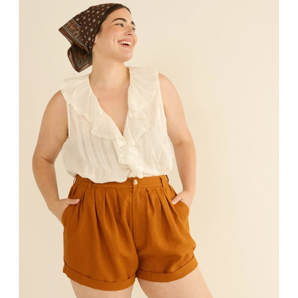 Doen Paige Linen Short in Sedona Clay | Shorts | Coveti, view 6